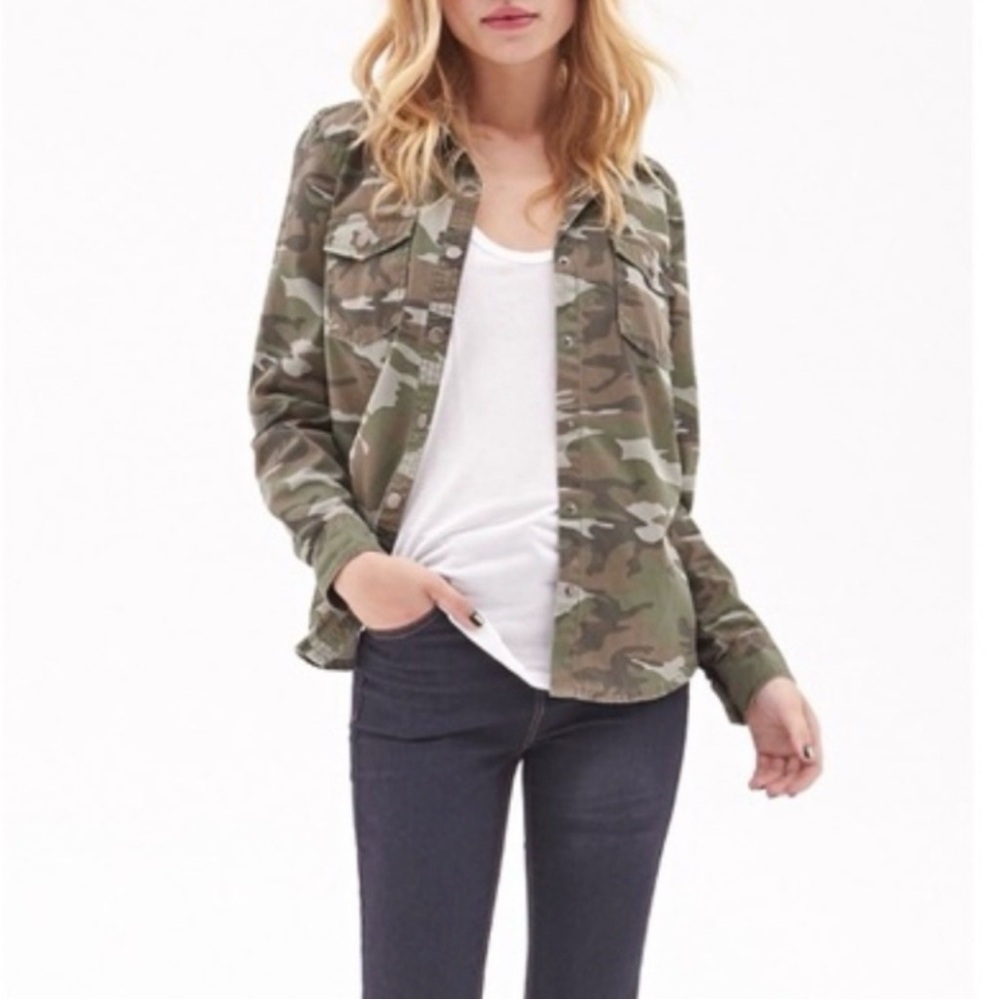 Forever 21 Green and Tan Camo Shirt Jacket